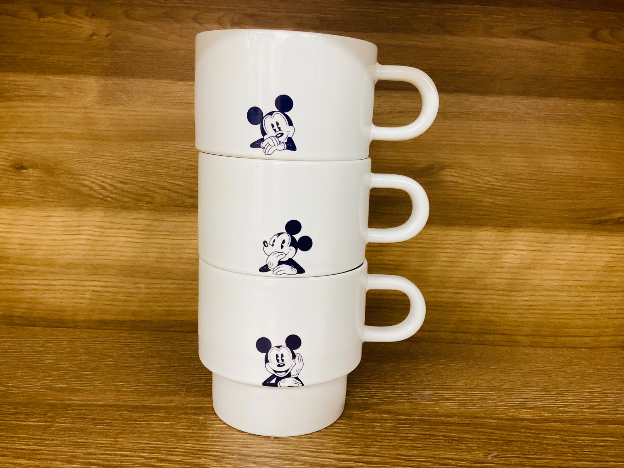 本日は【Ron Herman×ミッキー】のコラボマグカップセットをご紹介