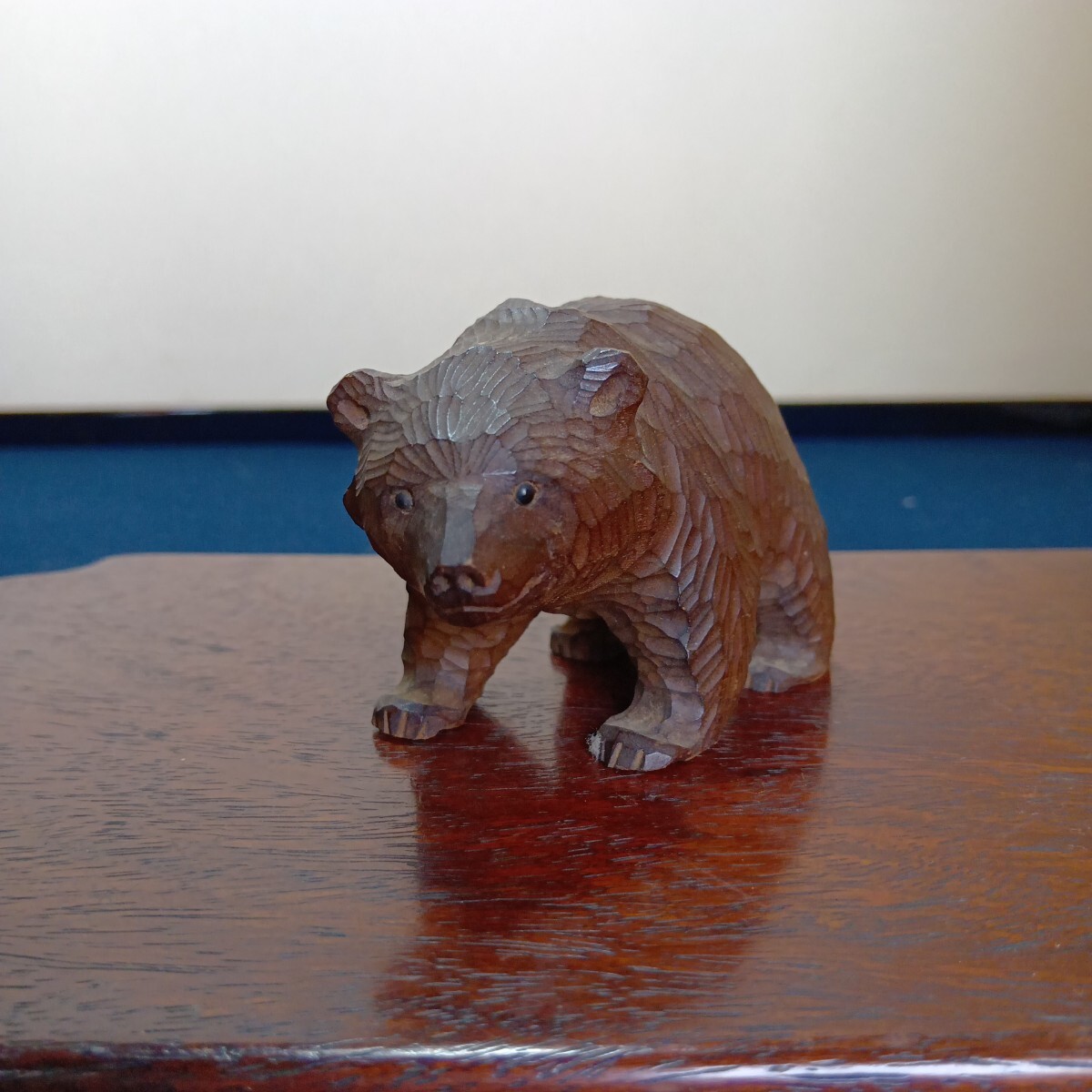 Yahoo!オークション - 北海道美術/上山勇次/寛ぎ 表情熊/木彫り熊/40cm