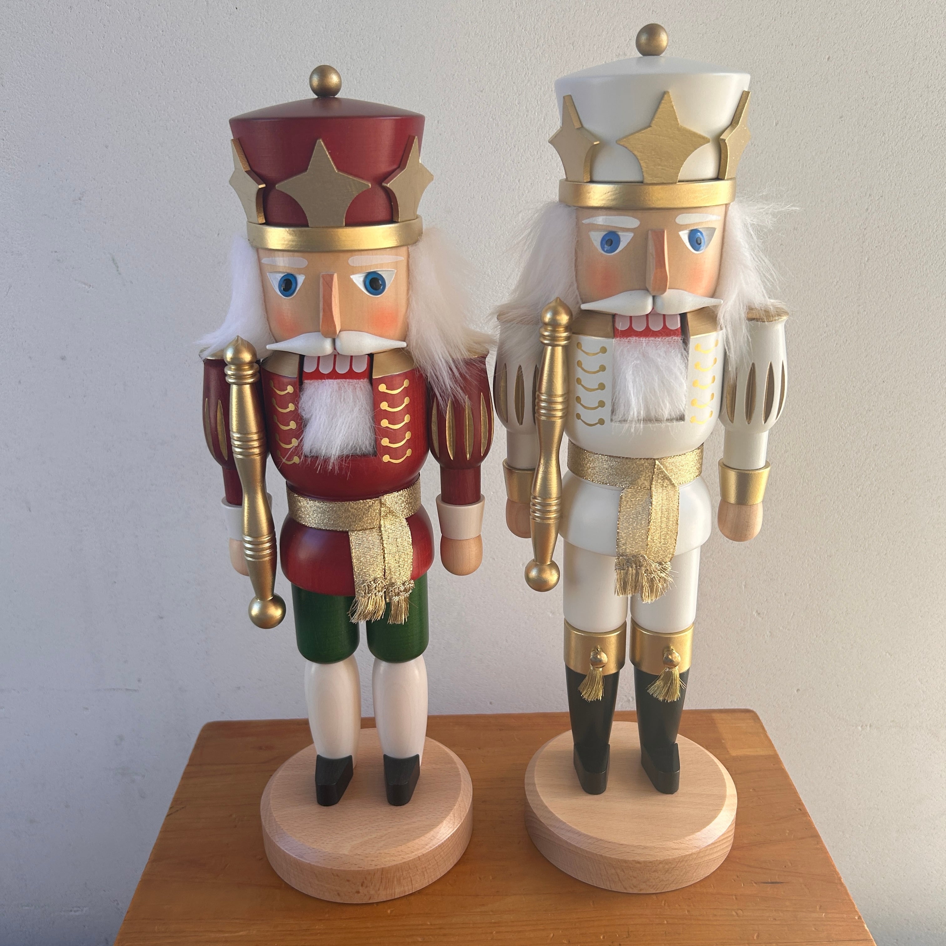 ウルブリヒト工房】くるみ割り人形 王様 白／金 | 木ままや