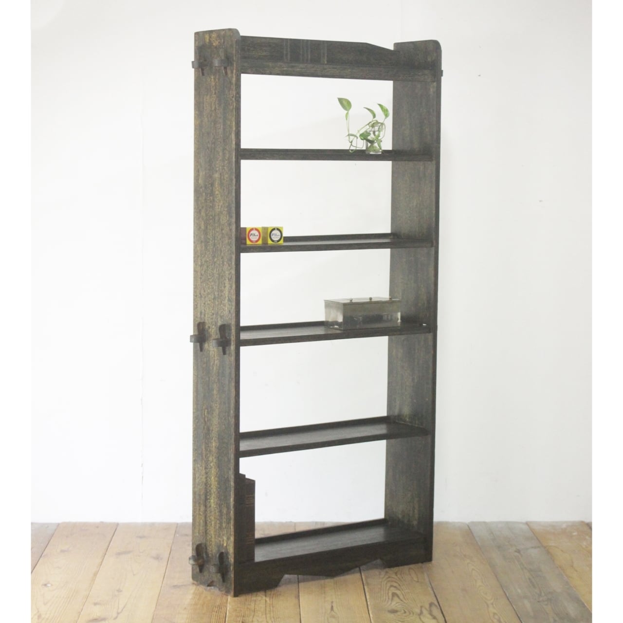 レトロ 楔本棚 くさび ブックシェルフ オープンシェルフ ラック 飾り棚