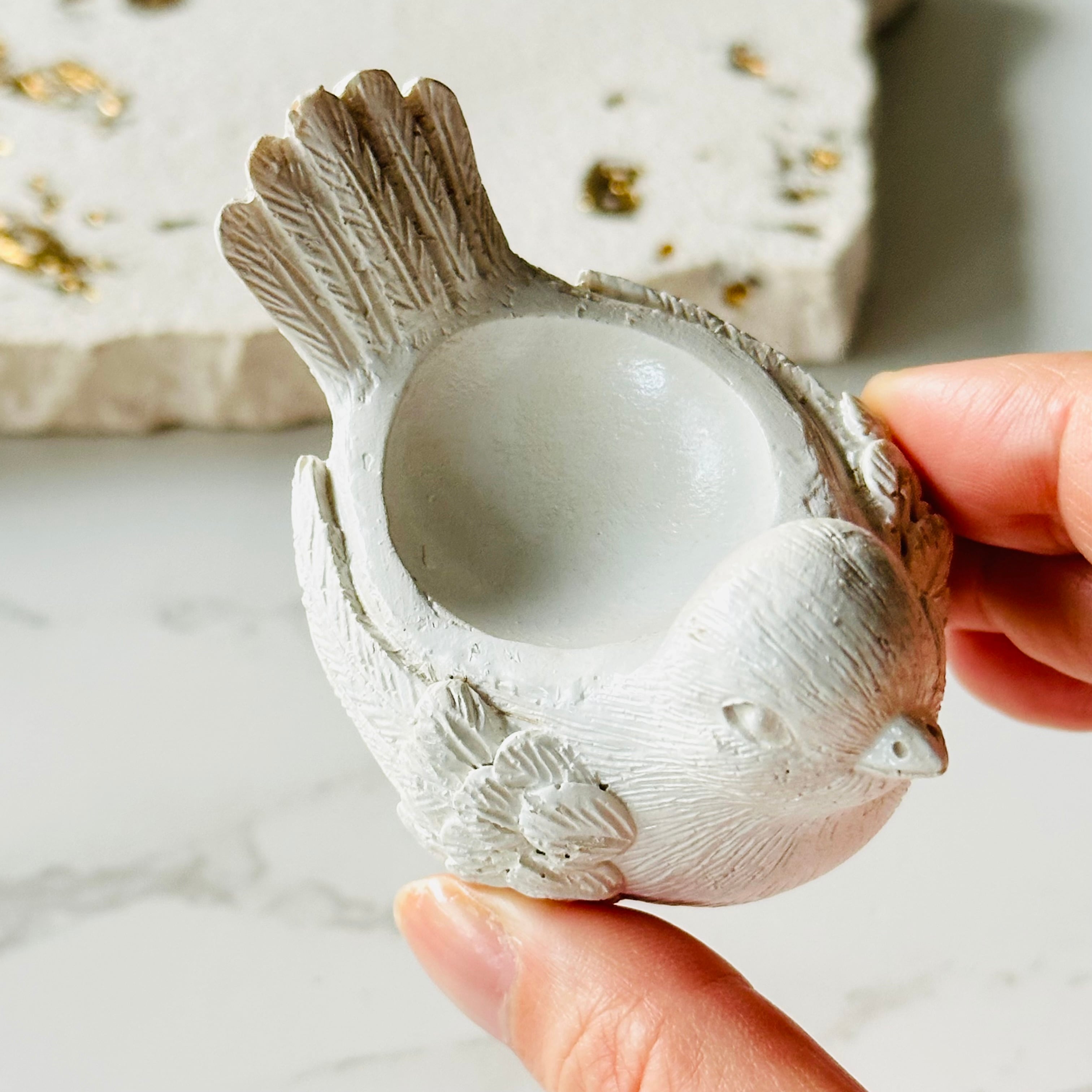 天然石スフィア台｜可愛い鳥モチーフインテリア台座（ホワイト