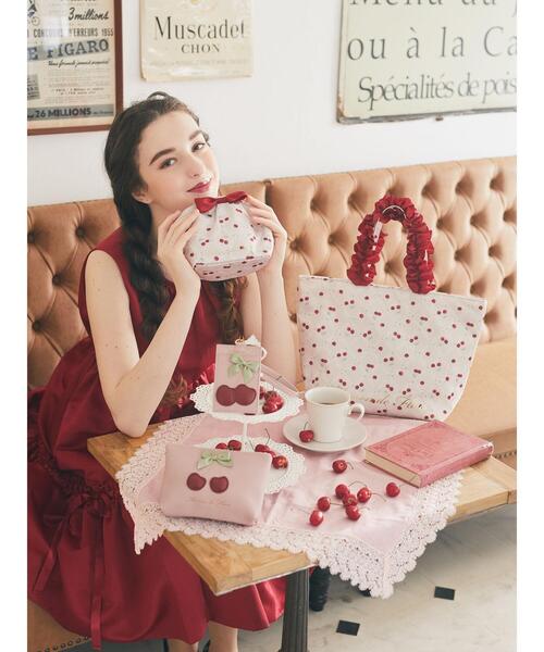 Maison de FLEUR（メゾンドフルール）の「チェリーリボンポーチ