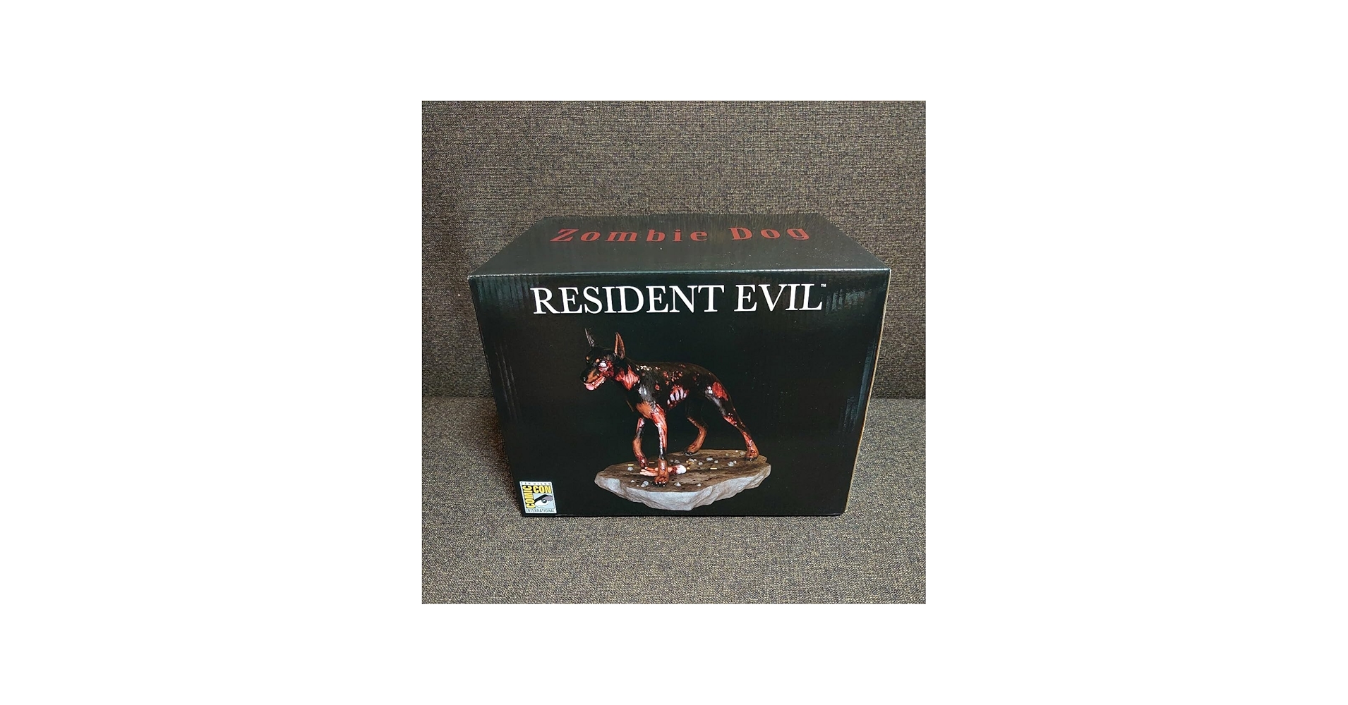 Amazon.co.jp: バイオハザード HCG ゾンビ犬 フィギュア スタチュー