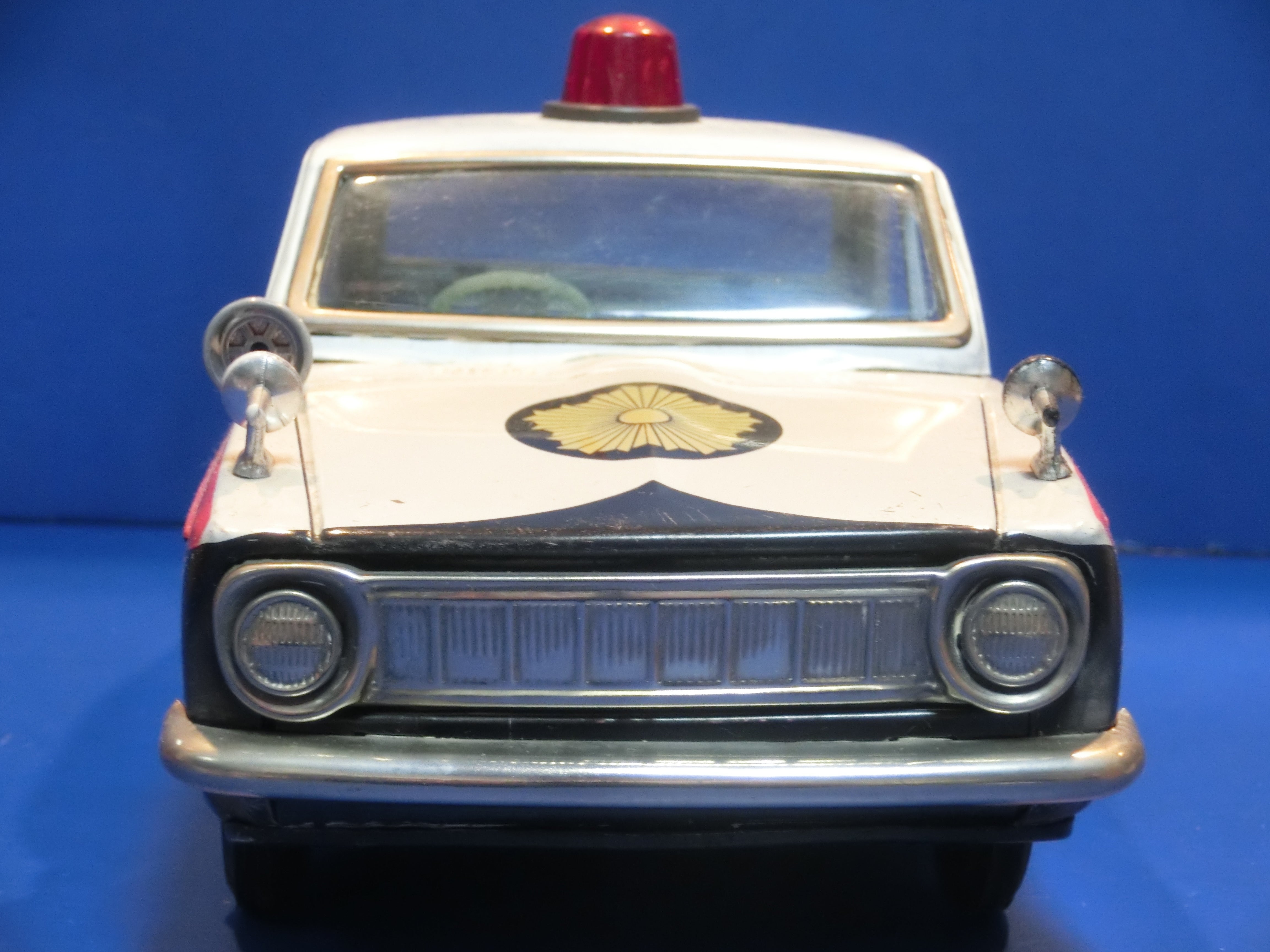 ☆1966年米澤玩具ヨネザワ初代トヨタカローラ1100 ～ ブリキ自動車