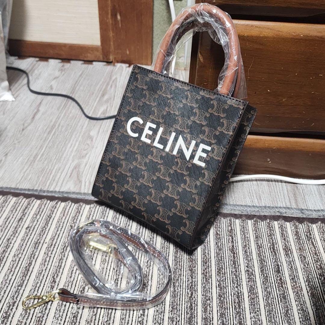 シ*ー様 CELINE　カバン　ハンドバッグ　ショルダーバッグ　ノベルティ ☆Celine☆ティーン ニノ バッグ / サプルカーフスキン (CELINE