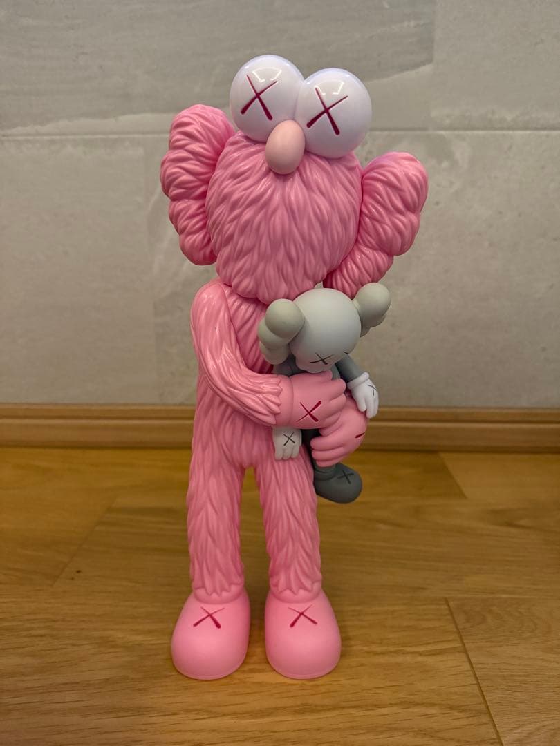 KAWS TAKE フィギュア ピンク KAWS TAKE Pink (pink KAWS Take companion). Open Edition 2020