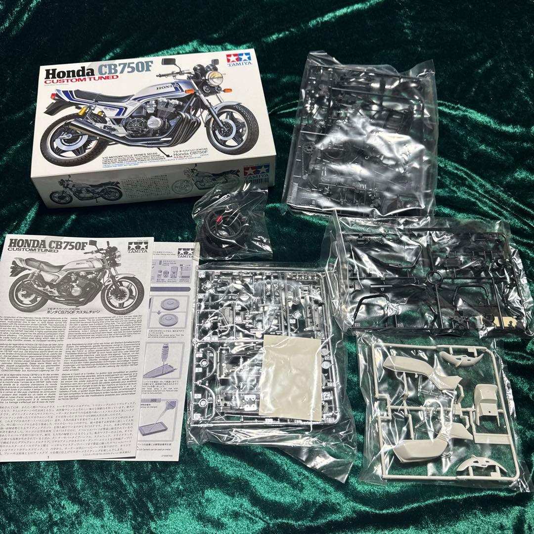 【未組立/バラ売り可】ホンダ CB1100R CB750F CB900F2 CB750F/ホンダの新車・中古バイクを探すなら｜ウェビック バイク選び