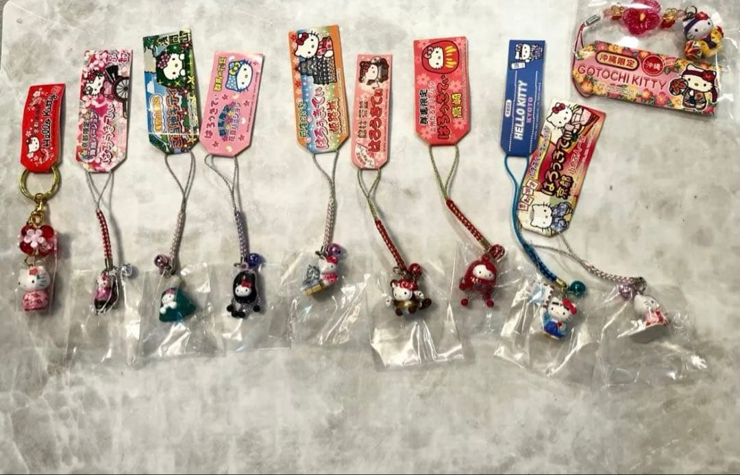 ハローキティ ご当地キティ 根付け　ストラップ 10個セット 新品◇ハローキティ ご当地キティ 根付けストラップ 九州 10個セット