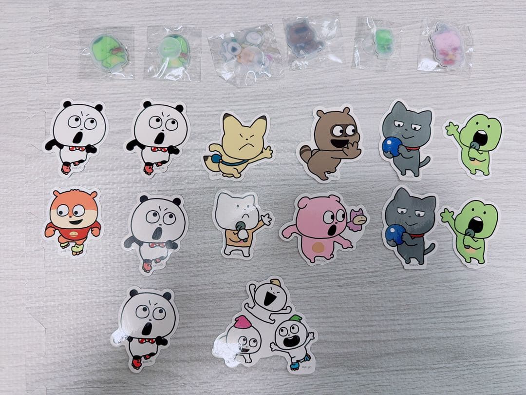 【新品未使用】スタジオUG×ラウンドワン ステッカー スタジオUG×ラウンドワン 限定ステッカー ごきげんぱんだ - メルカリ