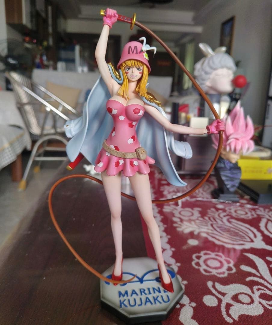 ワンピース 孔雀 くじゃく ガレージキット ガレキ スタチューX① ワンピース M4 孔雀 ガレージキット ガレキ スタチュー フィギュア