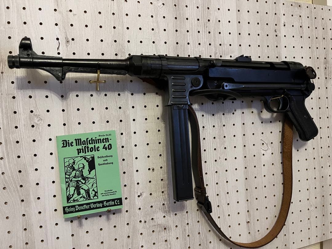 WW2 ドイツ軍 MP40 7754h/84307,fxo 41 骨董品 ww2 ドイツ軍 MP40 7754h/84307,fxo 41 骨董品 - メルカリ